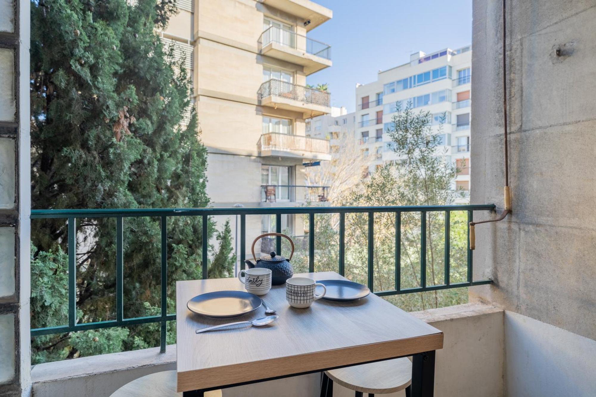 Le Carre D'Or Mermoz Marseille Bagian luar foto